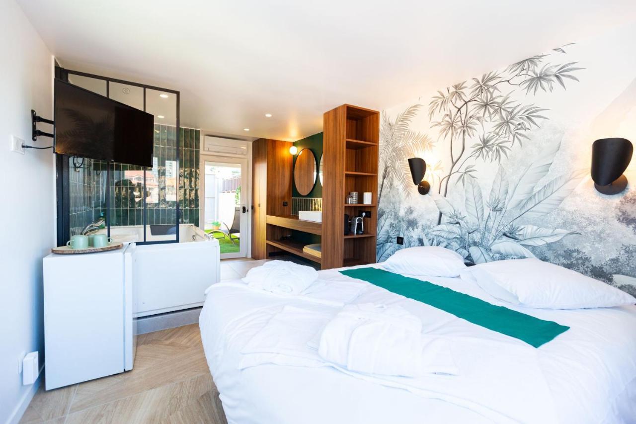 Love Room Du Mont D'Or - Baignoire Spa - Minibar Offert Marseille Exterior photo